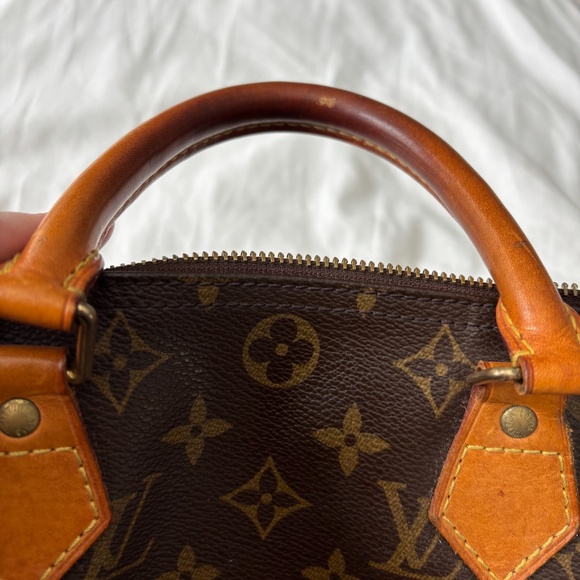 Louis Vuitton Speedy 30 - Picture 7 of 11